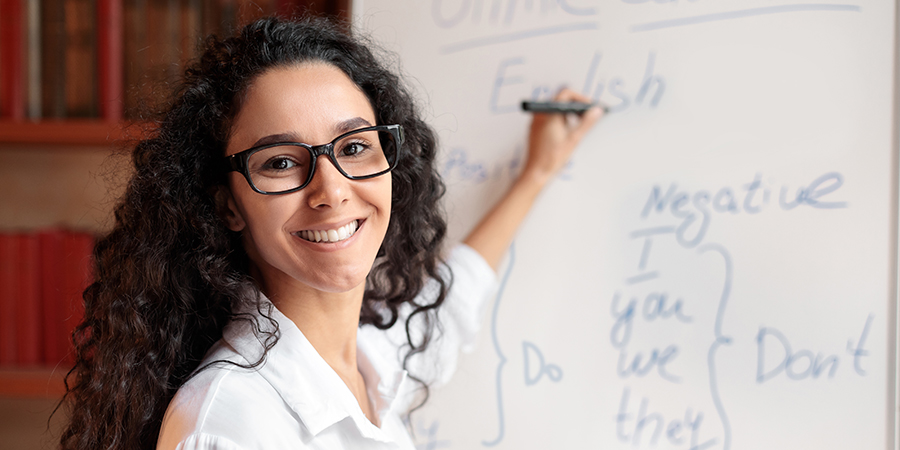 estudante aprendendo inglês 